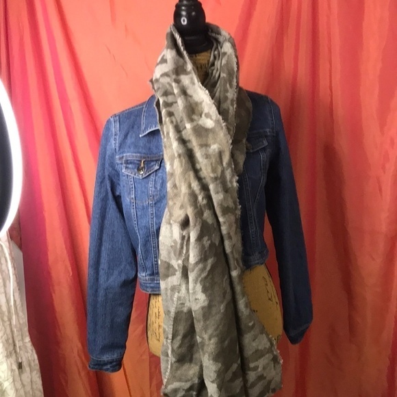 Source Unknown Accessories - Camo Infinity Scarf Very Soft Large enough to double wrap Fringed edge Boho